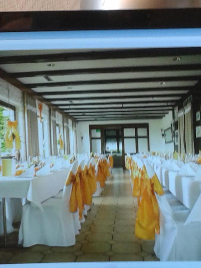 Hotel Waldschloss Bad Camberg Esterno foto