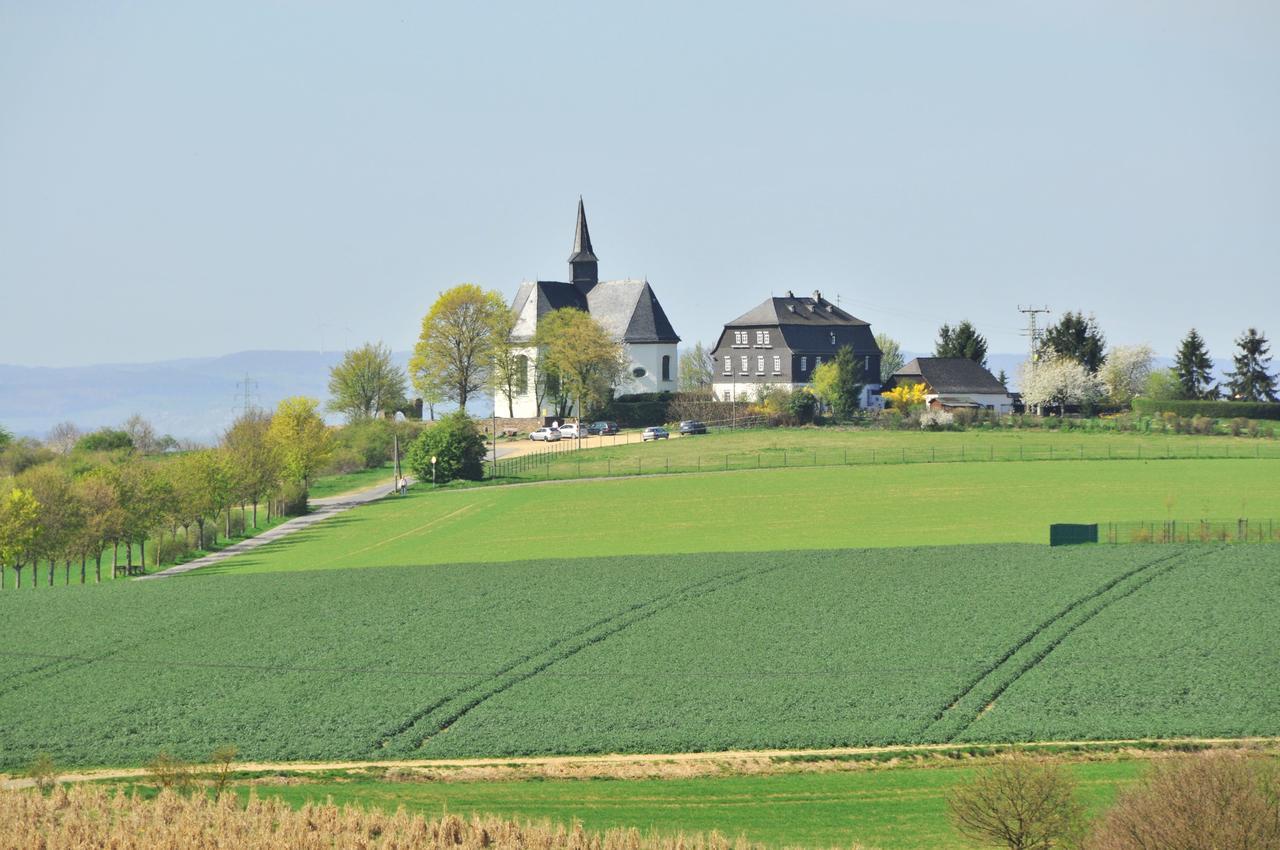 Hotel Waldschloss Bad Camberg Esterno foto